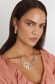 Pod Shapes Plate Necklace (Matte Gold)