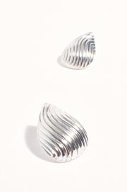 Lined Teardrop Metal Earrings (Silver)