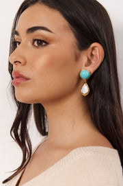 Turquoise Shell Event Earrings (Turquoise)