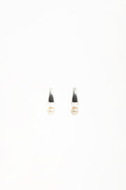 Pearl Drop Curved Front Earrings (Silver/Cream)