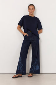 Brody Wide Leg Lazer Print Jean (Dark Denim)