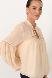 Rana Trim Detail Top (Peach)