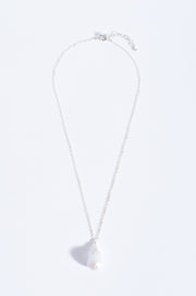 Fine Short Chain Baroque Necklace (Cream Silver)