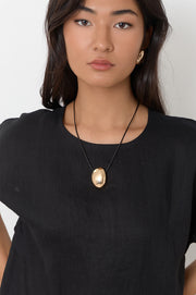 Oval Pendant Adjustable Leather Necklace (Black/Gold)