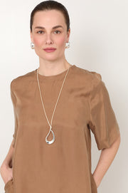 Cut Out Pendant Drop Cord Necklace (Camel/Silver)