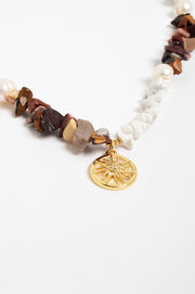 Sun Charm Stone Chip Pearl Necklace (Choc/White)
