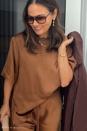 Martina Tee (Toffee)